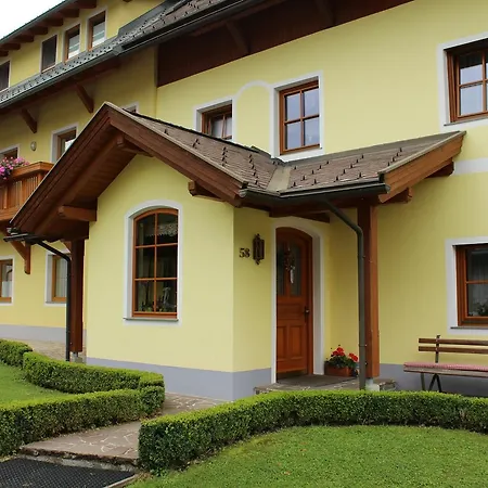 Guest house Landhaus Flaschberger 2*